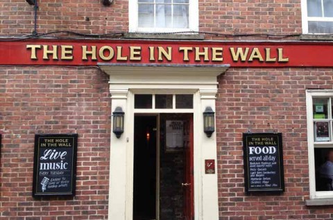 Hole in the Wall pub High Petergate